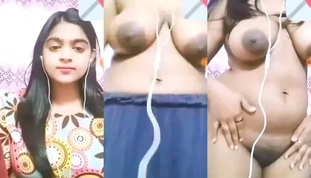 Indian Girlfriend Nude Show Jiggling Her Huge Tits And Hairy Pussy